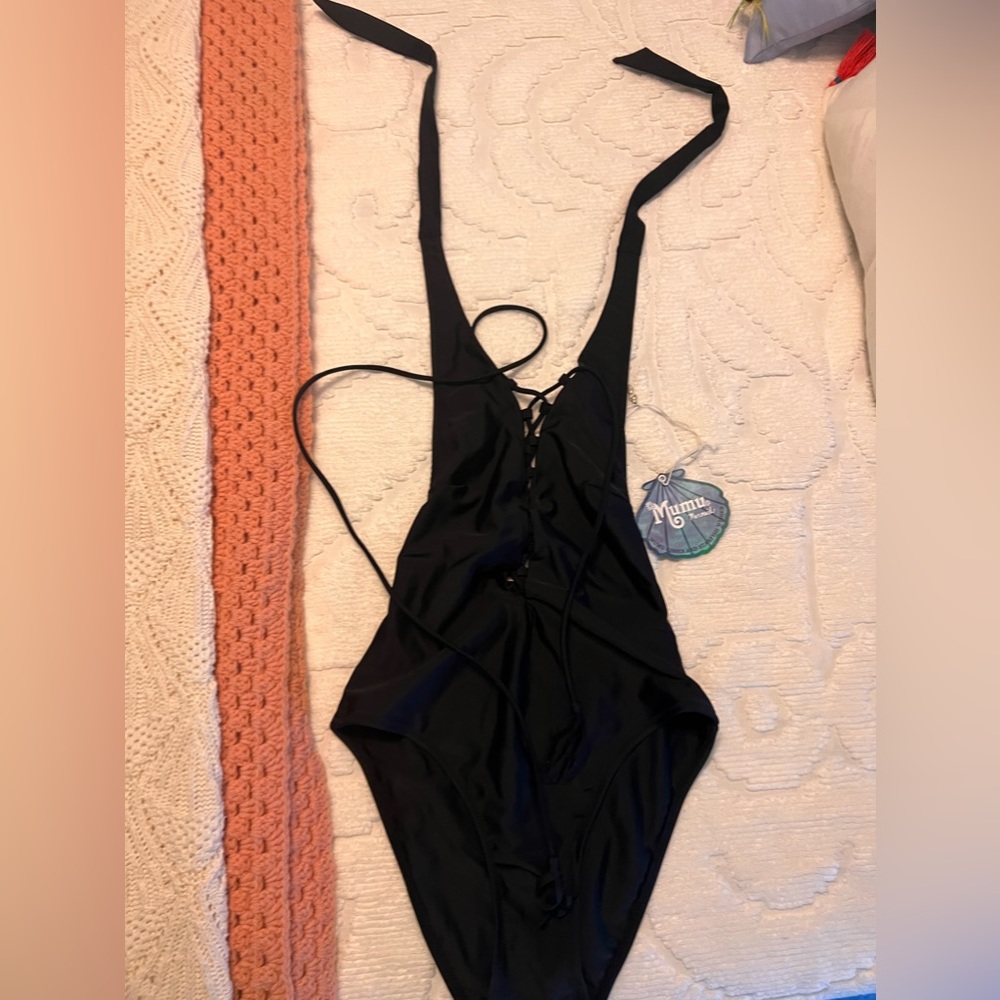 Mumu mermaid  bathing suit with tags missing hypoallergenic liner